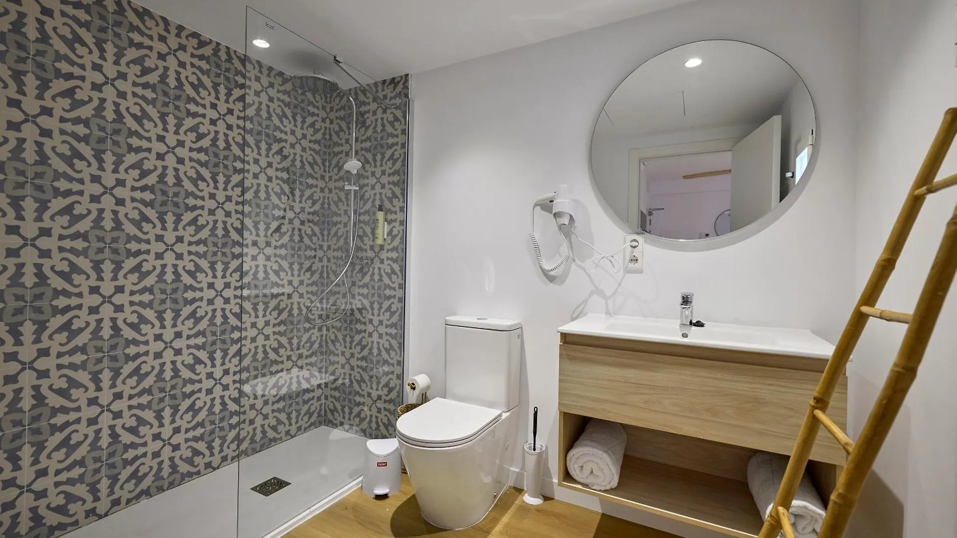 Inner Hostal Es Moli Cala d'Or  Guest house